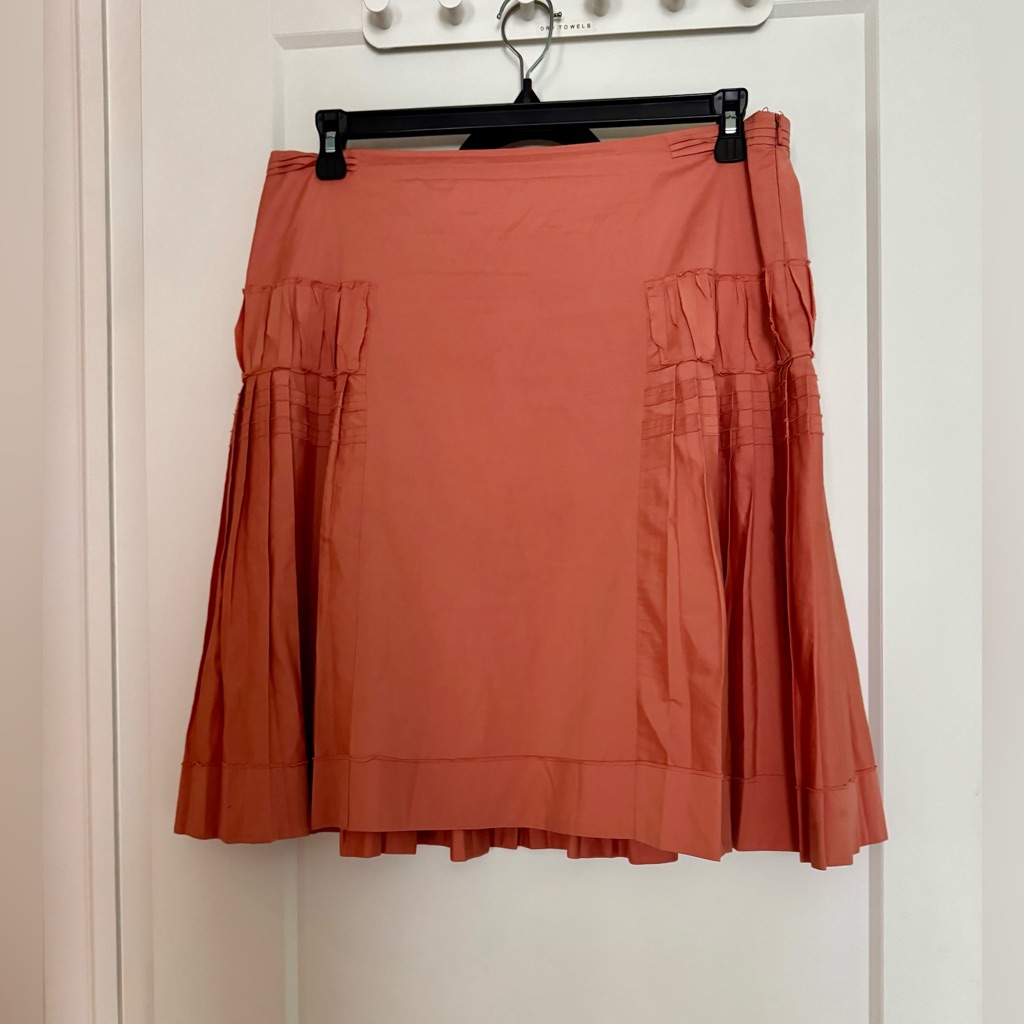 Anthropologie Odille Coral Mini Skirt With Beautiful Pleating. Euc.Lined.Size 12